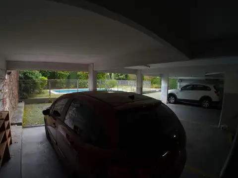 Cochera Venta en Colegiales muy amplia