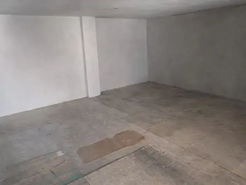 VENTA DE DOS COCHERAS AL FRENTE VILLA GRAL MITRE