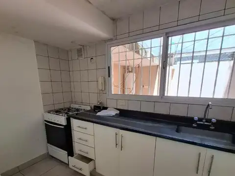 Depto Tipo Casa en Venta 40 años