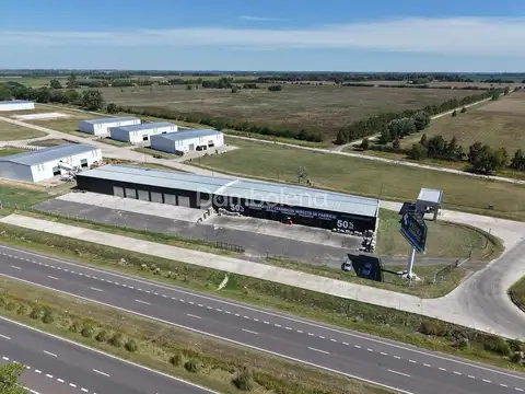 Local en Alquiler en Parque Sakura, $ 1.400.000