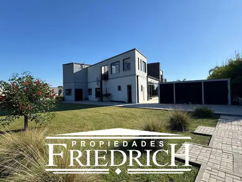 Casa en Alquiler en El Nacional Club De Campo, USD 3.500