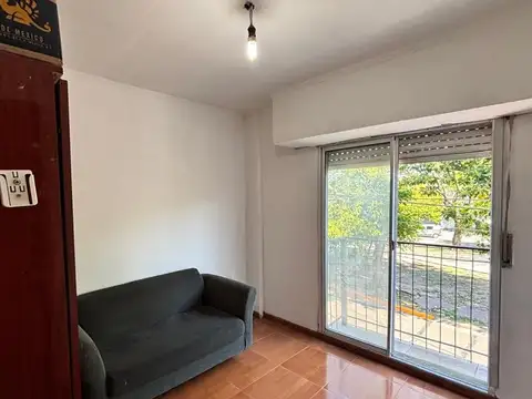 Depto Tipo Casa en Venta en Villa Dominico, USD 80.000