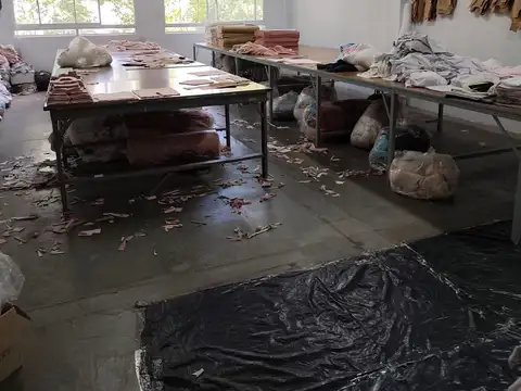 Local en Alquiler en Flores Norte, $ 5.500.000