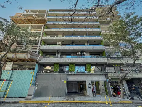 EN VENTA-COCHERA A ESTRENAR EN PLANTA BAJA-ZONA CENTRO