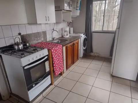 CASA CON EXCELENTE UBICSCION-A METROS DE ZONA COMERCIAL