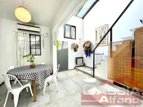 Depto Tipo Casa en Venta de 2 dormitorios