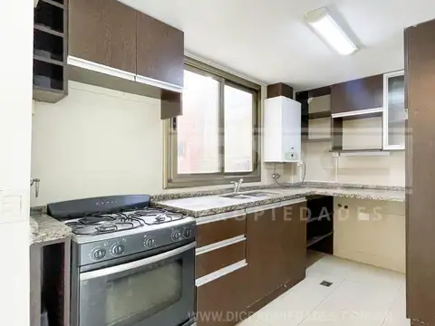 Departamento 4 ambientes con 2 baños