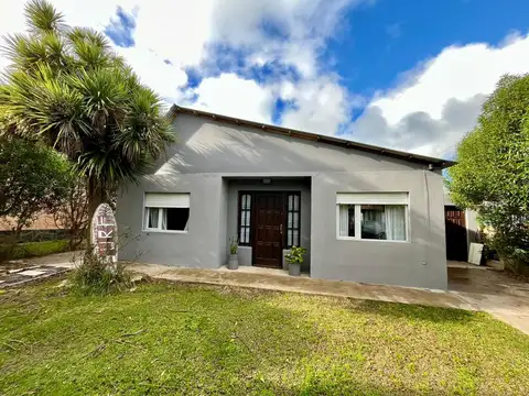 VENTA DE CASA FRENTE AL MAR EN CHAPADMALAL