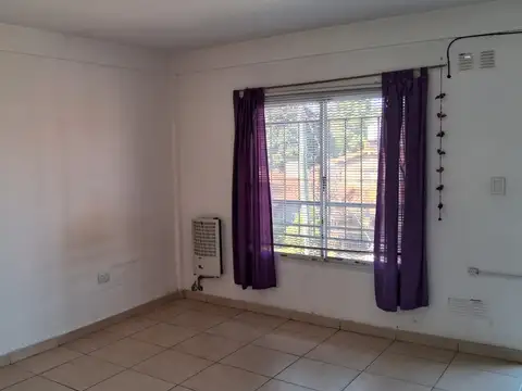 MONOAMBIENTE - A 5 CUADRAS DE LA ESTACION Y 3 DE LA U.MORON