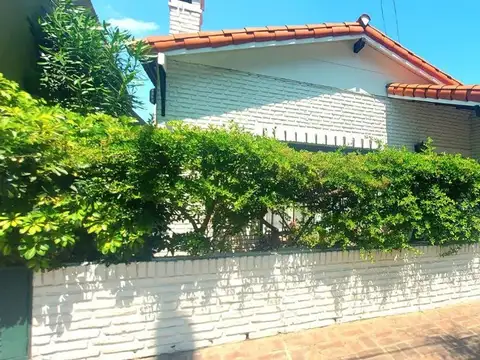 Casa en Venta en Villa Sarmiento, USD 185.000