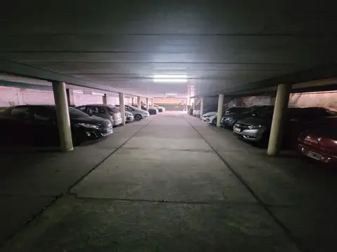 Galpon en Venta 40  mts Fondo