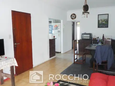 CALCAGNO 3278. Entre Artigas y Belgrano