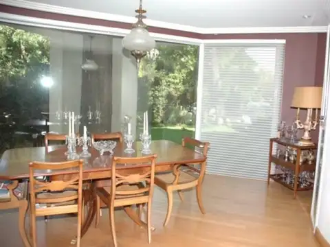 Casa 5 ambientes con 5 baños