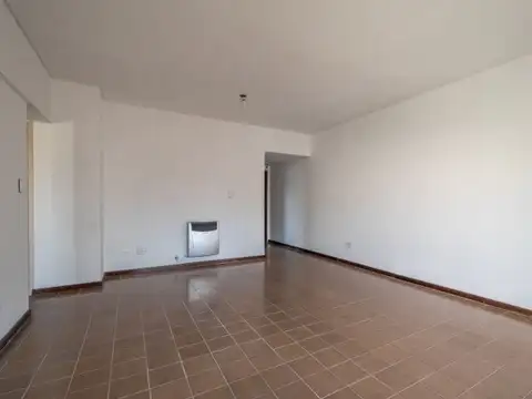 Venta departamento dos ambientes, terraza propia, Av. Belgrano 2900, Balvanera, CABA