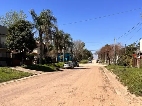 Terreno zona Parque con servicios