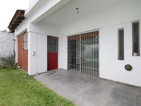 Venta Casa 4 amb con pileta en Castelar