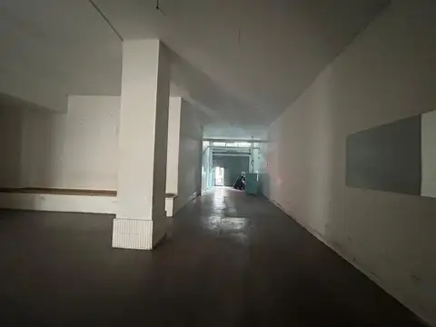 Local en Venta Via Púb.