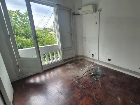 Venta o Alquiler  Oficina en Parque Chacabuco, Capital Federal