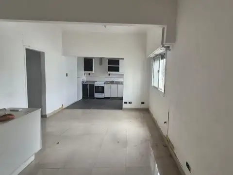 Oficina 3 ambientes con 1 baño