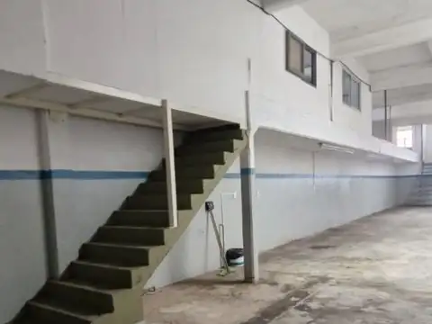 Galpon en Alquiler en Caseros, $ 3.000.000