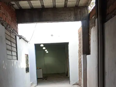 Galpon en Alquiler en Villa Bonich, $ 800.000