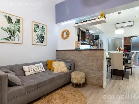 PH 3 ambientes en PB con terraza propia en excelente estado zona colegio Agustiniano