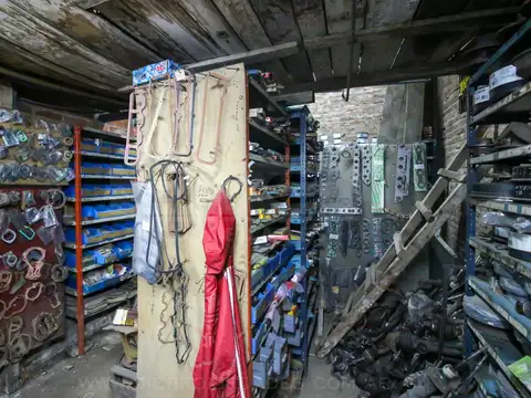 Local en Venta 60 años