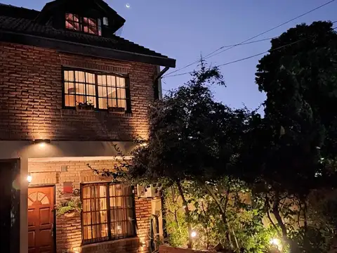 Depto Tipo Casa en Venta de 5 ambientes