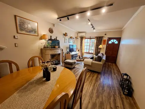 Depto Tipo Casa en Venta en Villa Ballester, USD 165.000