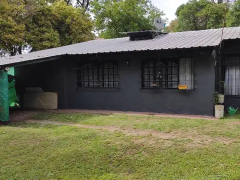 Venta Casa Quinta Moreno sobre Lote de 4.000 m2