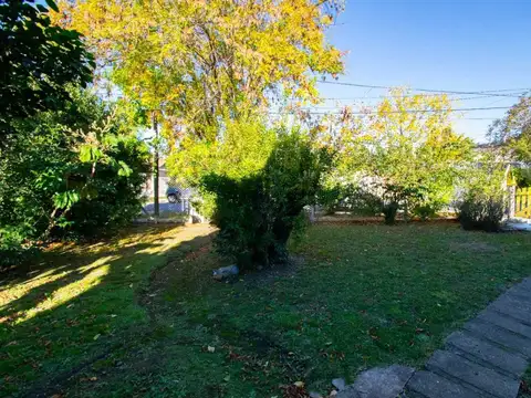 Lote comercial en venta en Gonnet