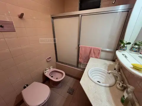 Casa - Venta - Argentina, Capital Federal - MONTIEL 957