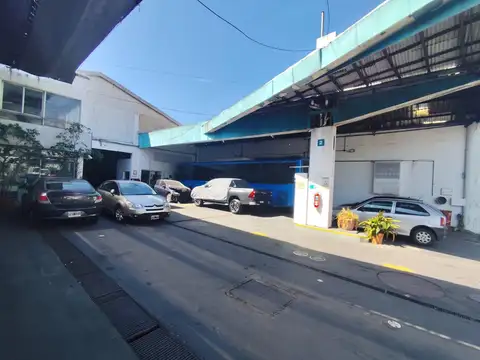 Galpon en Venta en Pompeya, USD 600.000