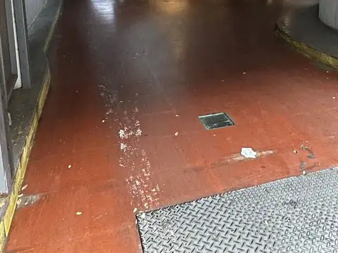 VENTA AMPLIA COCHERA ZONA HOSPITAL DE CLINICAS