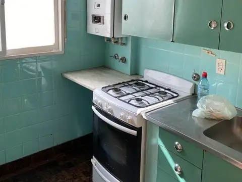 Departamento contrafrente con balcón 1 dormitorio amplio. Alem al 1200. Rosario