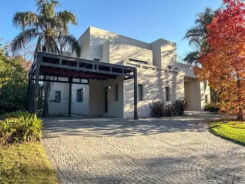 Casa en Venta en San Jorge Village, USD 1.400.000