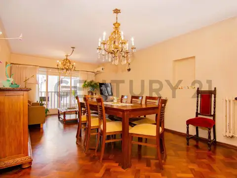 Venta Departamento de 3 dormitorios y Cochera - Buenos Aires 1200