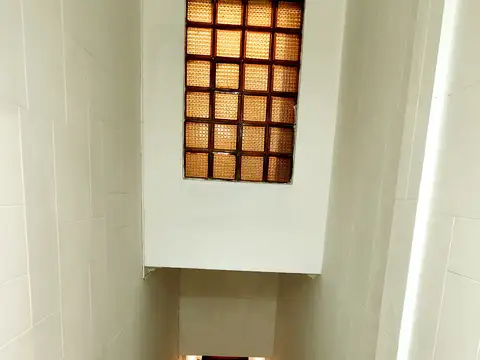 DEPARTAMENTO 5 AMBIENTES DE 200 m² – APTO PROFESIONAL – SIN EXPENSAS. LAVALLE 69 AVELLANEDA