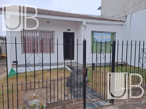 Casa 4 Ambientes con Gran Parque 