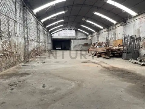 Galpon en Venta 62  mts Fondo