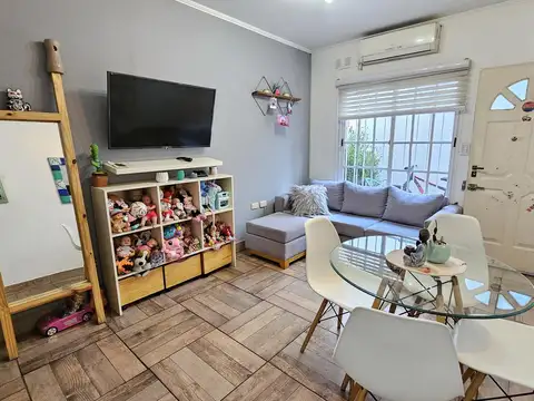 Depto Tipo Casa en Venta de 1 dormitorio