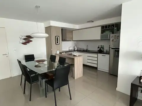 Departamento en Alquiler con 1 cocheras
