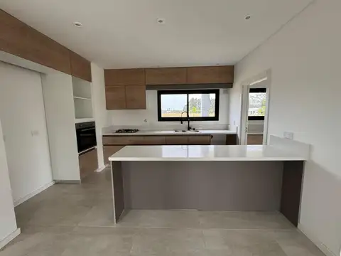 Casa en Venta en Monet Barrio Privado, USD 270.000