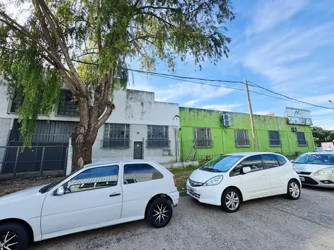 Galpon en Venta 58  mts Fondo