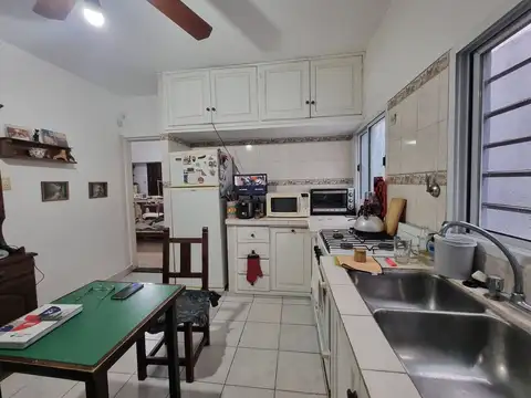 VENTA CASA MULTIFAMILIAR RAMOS MEJIA CON COCHERA