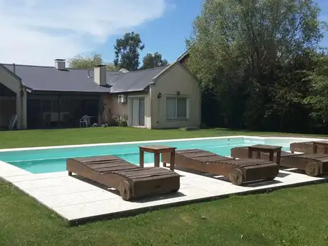 Casa en Venta de 4 dormitorios