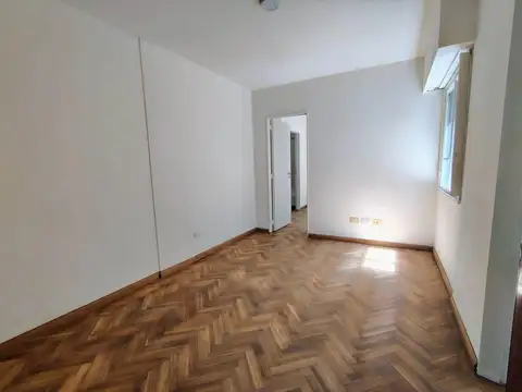 AV. LIBERTADOR al 8300