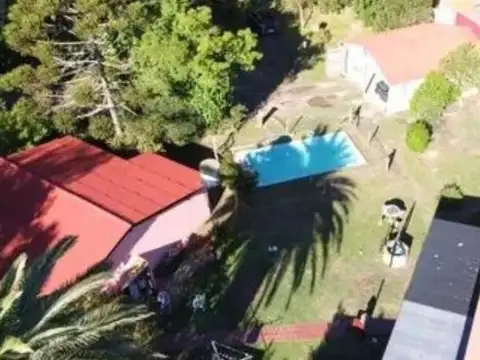 Chacra en venta - 7 Dormitorios 3 Baños - Cochera - 80.000Mts2 - Magdalena