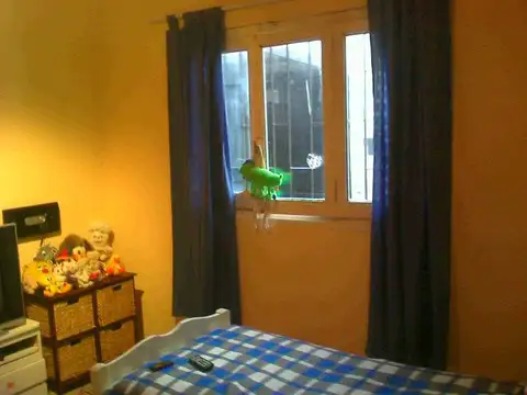 Depto Tipo Casa 5 ambientes con 2 baños