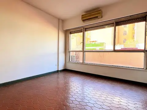 Oficina en Venta 66 años